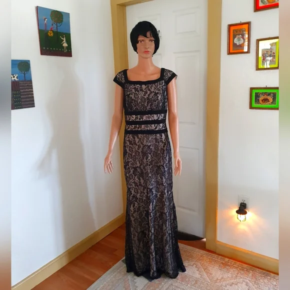 green emerald velvet dress MELROSE SLEEVELESS SKIVVY main image 0